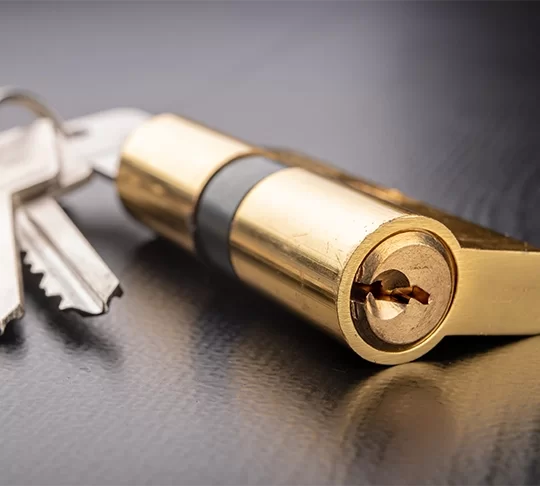 Installation de serrures
